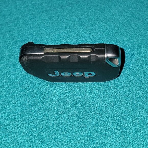 Factory OEM Jeep 4 Button Flip Key Keyfob with Key Remote Transmitter 2018-2021 - Picture 6 of 8